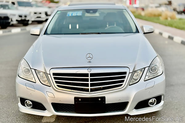 Image of a pre-owned 2009 silver Mercedes-Benz E350 car