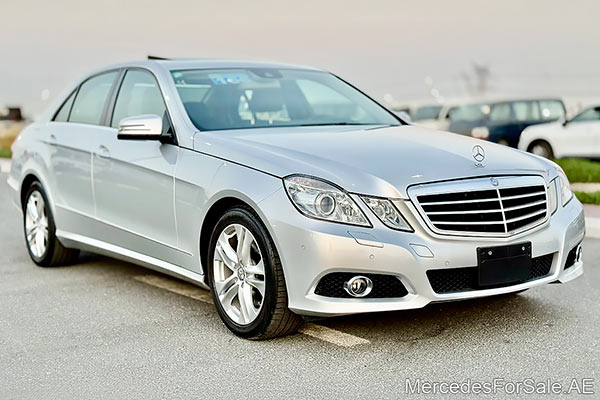 silver 2009 Mercedes e350