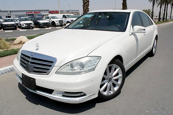 Image of a pre-owned 2010 white Mercedes-Benz S400L car