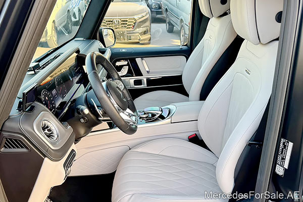 black 2022 Mercedes g63