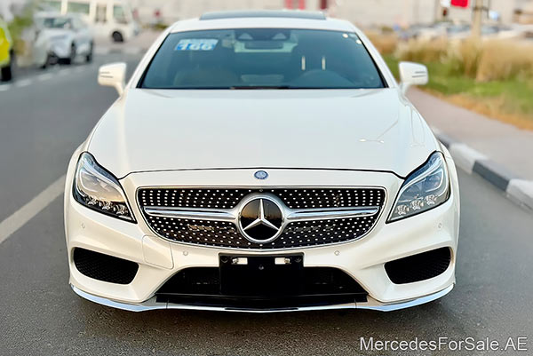 سيارة مرسيدس cls400 مستعملة موديل 2016 لونها ابيض