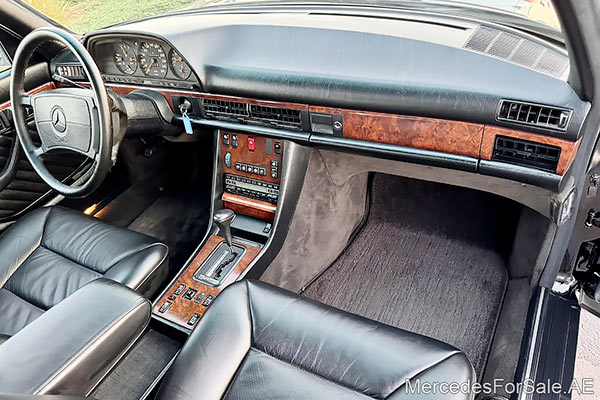 black 1991 Mercedes s560