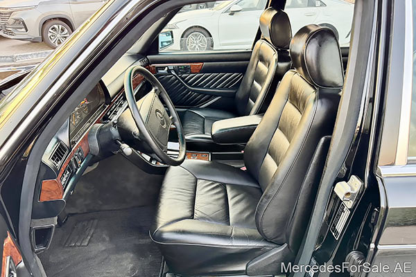 black 1991 Mercedes s560