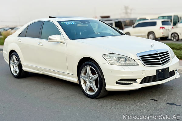 white 2010 Mercedes s350