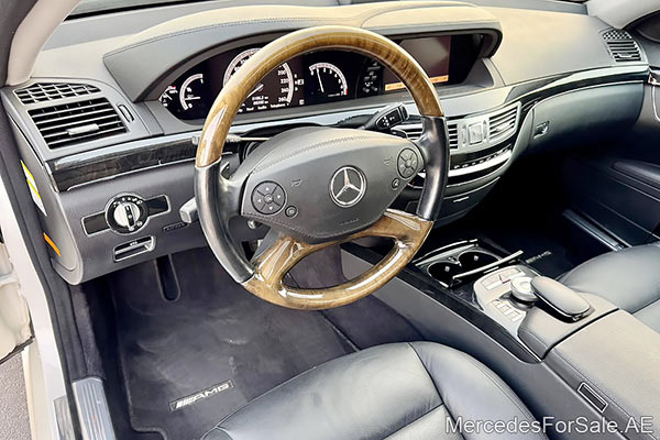 white 2010 Mercedes s350