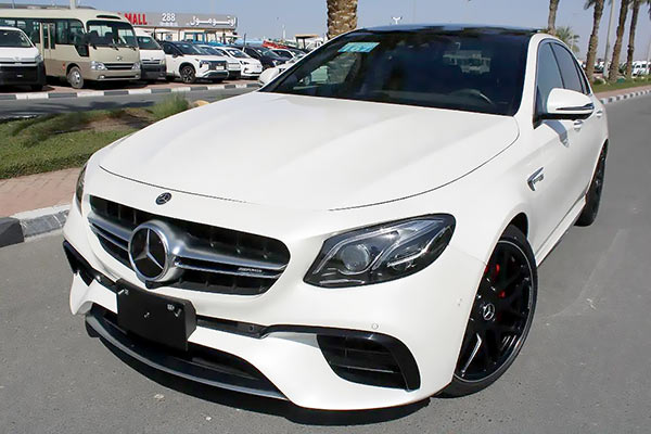 Image of a pre-owned 2018 white Mercedes-Benz E63 car